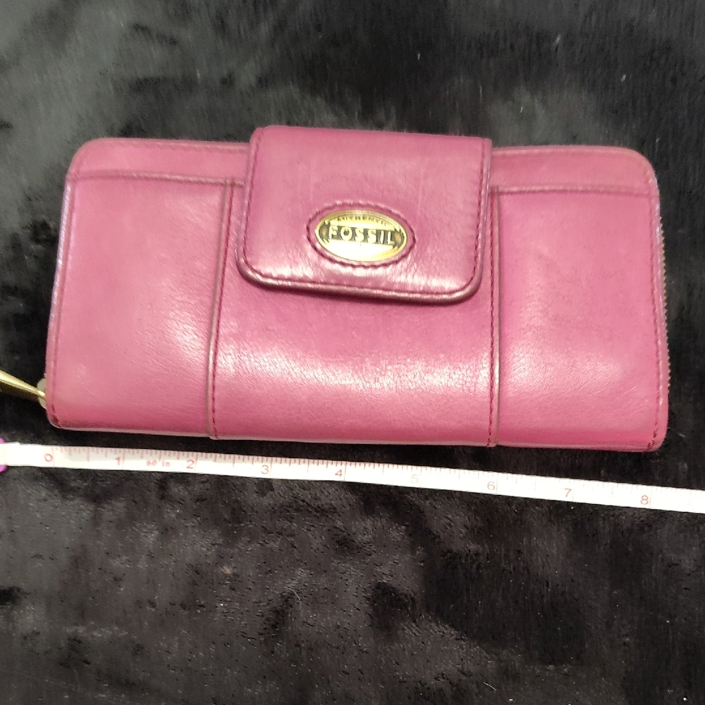 Fossil Pink Leather Wallet Explorer Zip Snap